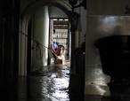 Thai areas swamped by floods, Bangkok next? | Bangkok Community