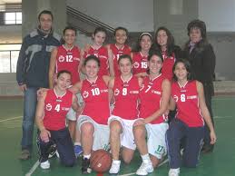 ... docente educazione fisica e sportiva; sedute: Serena Sposito, Marilena Caneri, Flaminia De Luca, Greta Parlato, Adele Casa. - dscn8251