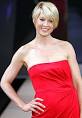 http://upload.wikimedia.org/wikipedia/commons/thumb/7/78/Jenna_Elfman_2012.jpg/220px-Jenna_Elfman_2012.jpg