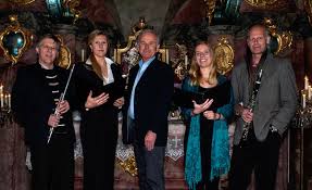 von links: Claus Kapfer - Susanne Kapfer - Roland Plomer - Vanessa ...
