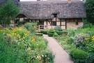 Shottery - Anne Hathaway's Cottage - via Daymix