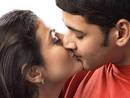 Normal (4:3) Amisha Patel kiss
