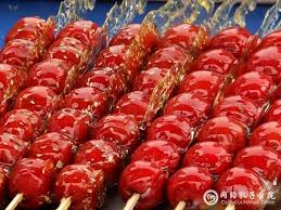 Hồ lô - Kẹo truyền thống của người dân Bắc Kinh Images?q=tbn:ANd9GcQh5cYO5cPSdhKwfqfujrzvohW3dA1OUrJuXkOyQNfpkRM4HrDrog