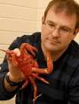 Stuart Linton with red crab - images?q=tbn:ANd9GcQhfujVCIb1_yz387tbjmHM2PBszojPEliWNrQOtwvqAf8GmswrX8qEZSg