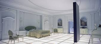 Stanley Kubrick, l'odyssée d'un monolithe Images?q=tbn:ANd9GcQi23q8ozBxaK53eykGqy0yqhS70x13AzGOk9GODi1y81xORnHp4g