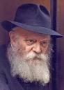 כשרואים את תלמידיו וחסידיו, השופעים אהבת-ישראל, והמתמסרים להפצת אור התורה