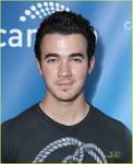 Kevin Jonas Kevin Jonas: Cambio Chat with Mikey Deleasa (07.12.2011) ! - Kevin-Jonas-Cambio-Chat-with-Mikey-Deleasa-07-12-2011-kevin-jonas-23682683-991-1222