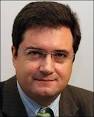 Óscar López Águeda (Madrid, 1973) es licenciado en Ciencias Políticas. - oscar-lopez_250x310
