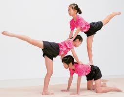 小中学生組体操女子|YouTube