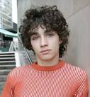 Robert Sheehan