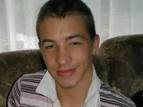 Samedi, aux environs de 16h, Benjamin Laurent, un jeune homme de 18 ans, ... - images?q=tbn:ANd9GcQrE3c0EUxOpPddIEHH38nInRxxg7CCfCai8wOVOelpRxRhRikMwIlTGw4