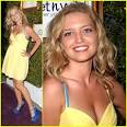 Lauren Storm shines in a yellow dress at the grand opening of The Painted ... - lauren-storm-painted-nail