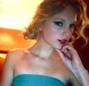 Η Taylor Swift BΡΙΣΚΕΤΑΙ ΣΤΗΝ
