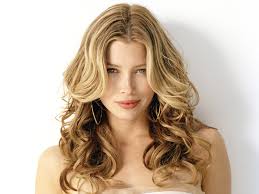 http://sparkingsnaps.blogspot.com/2014/02/photos-of-beautiful-american-actress.html