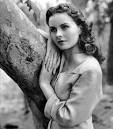 http://i2.listal.com/image/155882/600full-jeanne-crain.jpg