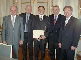 Albert Schindler mit Bundesverdienstkreuz ausgezeichnet