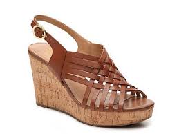 Sandals Women's Shoes | DSW.com