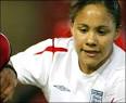 Alex Scott supported Arsenal as a kid, and she now plays in defence for ... - _41210173_nalexscott