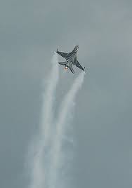 F-16 Solodisplay - Bild \u0026amp; Foto von Karsten Kastner aus Luft- und ... - 1744814