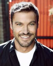 Brian Austin Green is finalizing a deal to join ABC&#39;s veteran dramedy Desperate Housewives for a major recurring role next season. - Brian-Austin-Green-240x300