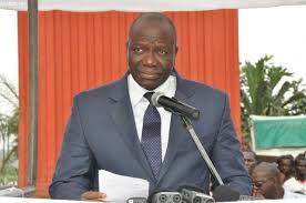 Assainissement / Le ministre Mamadou Sanogo aux 556 familles à ... - 034(1)