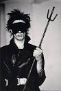 http://userserve-ak.last.fm/serve/_/388566/Blixa%2BBargeld.jpg