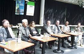Das künftige Leitungsteam des Theaters der Stadt Heidelberg (von links): Guido Huller, Günther Beelitz, Irina Pauls, Wolf Widder, Stephan Kopf, ...