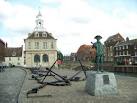Statue of Captain George Vancouver RN - via Daymix