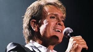 Cliff Richard lanza en noviembre su disco número 100. abc. Cliff Richard. Cincuenta y cinco años después de su primer éxito, Sir Cliff Richard publicará en ... - cliff--644x362