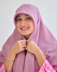Tips Memilih Jilbab Sesuai Bentuk Wajah | Tutorial Hijab ...