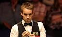 Ali Carter takes advantage of frustrated Stephen Maguire at