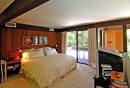 Artistic Interior Design of Sandler House by Buff and Hensman ...