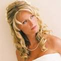 Hairstyles For Beach Weddings