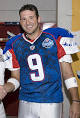 http://upload.wikimedia.org/wikipedia/commons/thumb/d/d0/Tony_Romo_before_2008_Pro_Bowl.JPEG/220px-Tony_Romo_before_2008_Pro_Bowl.JPEG