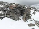 Stone built igloo shelter. A small well built shelter on approach to Sgurr - via Daymix