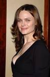 http://imgusr.celebscentral.net/images/users/14050/200610/Emily_Deschanel%257Cemily-deschanel-004.jpg