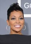 http://www.beautystylewatch.com/beautystylewatch/wp-content/uploads/2011/02/MonicaGrammy.jpg