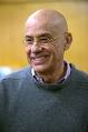 http://upload.wikimedia.org/wikipedia/commons/thumb/6/64/James_Ellroy_in_Toulouse_9023_-_January_2011.jpg/220px-James_Ellroy_in_Toulouse_9023_-_January_2011.jpg