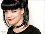 http://www.stud-center.com/wallpaper/pauley-perrette/pauley-perrette-20423.jpg