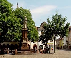 Alt Freiburg - Berthold Schwarz Denkmal