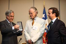 Vintner Agustin Huneeus Honored by Chilean President Sebastian Pinera - people%5Cagustin