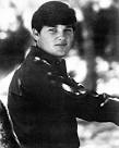 http://i2.listal.com/image/1506904/600full-kurt-russell.jpg