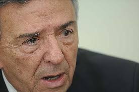 O prefeito de Caruaru, José Queiroz (PDT), quebrou o silêncio sobre a prisão de dez vereadores acusados de cobrar propina da prefeitura para aprovar ... - jose_queiroz-hs-g(1)