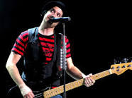 David Desrosiers, minhas fotos preferidas ;] Images?q=tbn:ANd9GcROk91wUpmII8jUi55WdEBzn0vejW5SyNNTvlpHKW3dsHgR81Z71DO8J9N7