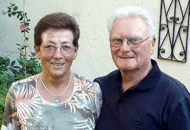 Hanne und Heinz Hauser sind seit 50 Jahren verheiratet / Radfahren und der große Garten zählen zu ihren Hobbys - 4586884