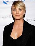 KALEY CUOCO Pokes Fun at Nude Photo Leak - The Big Bang Theory.