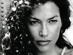 Photo Gallery: <b>Carre Otis</b> wallpaper