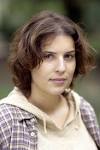 Cleo (Elena Uhlig) macht sich