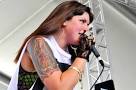 Sleigh Bells Encourages