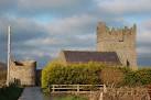 the bawn (defensive wall) - via Daymix